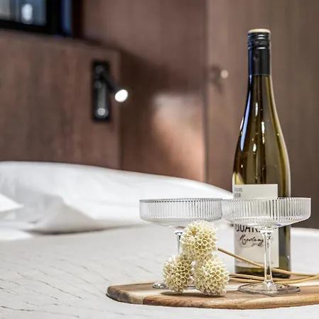 North Aurora 20c By Hilla 公寓 列维